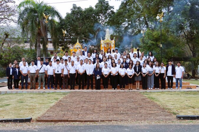 พิธีเจริญพระพุทธมนต์ ถวายภัตตาหารเพล สังฆทาน และสักการะศาลพระพรหม ศาลพระภูมิเจ้าที่ และศาลตายาย เพื่อความเป็นสิริมงคล